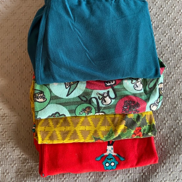 4 pairs of one size lularoe leggings - Picture 1 of 5